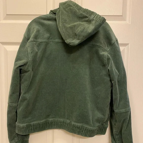 NWOT green corduroy jacket with pockets and hoodie - Picture 4 of 6